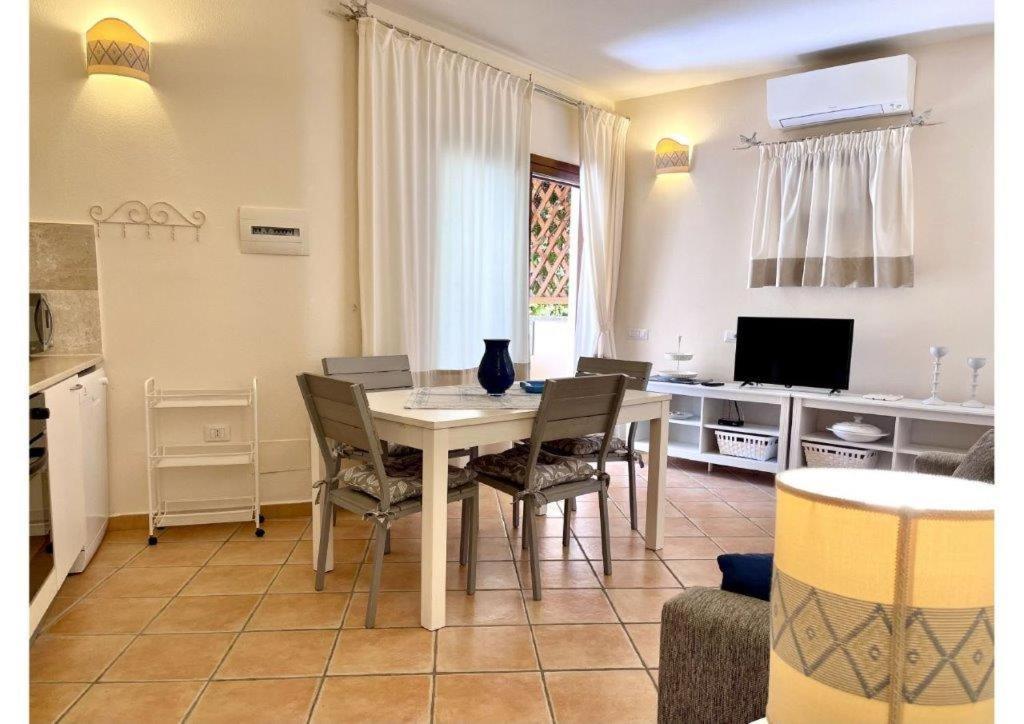 Le Residenze Sul Mare B6 Apartment Porto Ottiolu Exterior photo